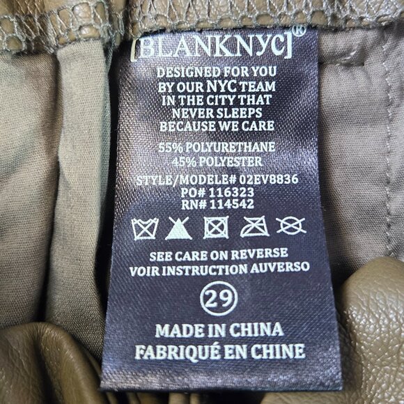 BLANKNYC  Women's Vegan Leather Elastic Waistband Cuffed Shorts Sz 29 Green - Picture 7 of 11